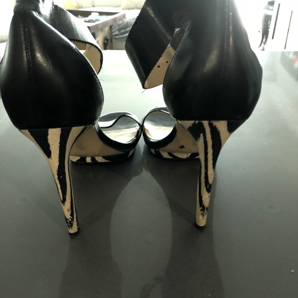 Heels - Picture 5 of 6